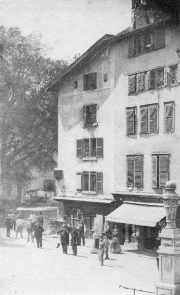Fichier:Bourg-de-Four-20-1899.jpg