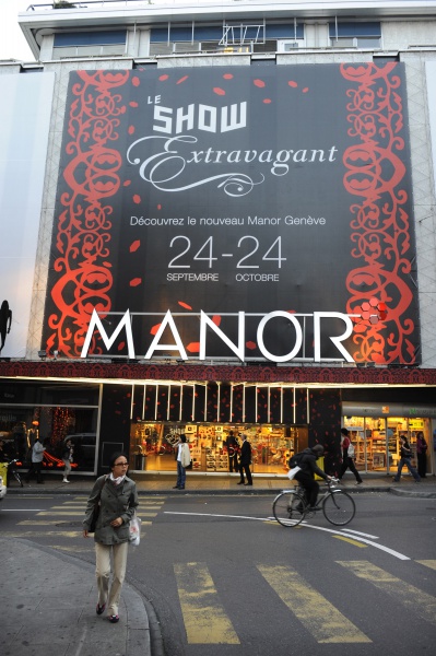 Fichier:SUISSE MANOR GENEVE.jpg