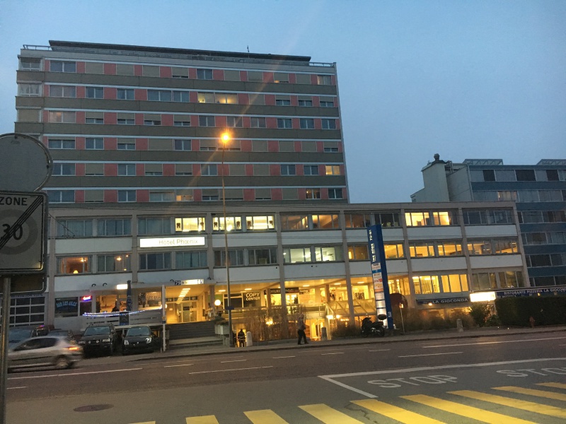 Fichier:Av. Louis Casai 79-81.jpg