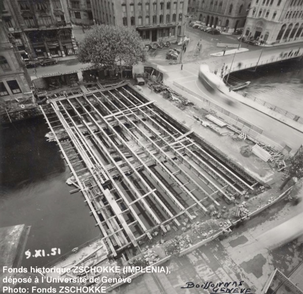 Fichier:1951 - reconstruction ponts de l'ile.jpg