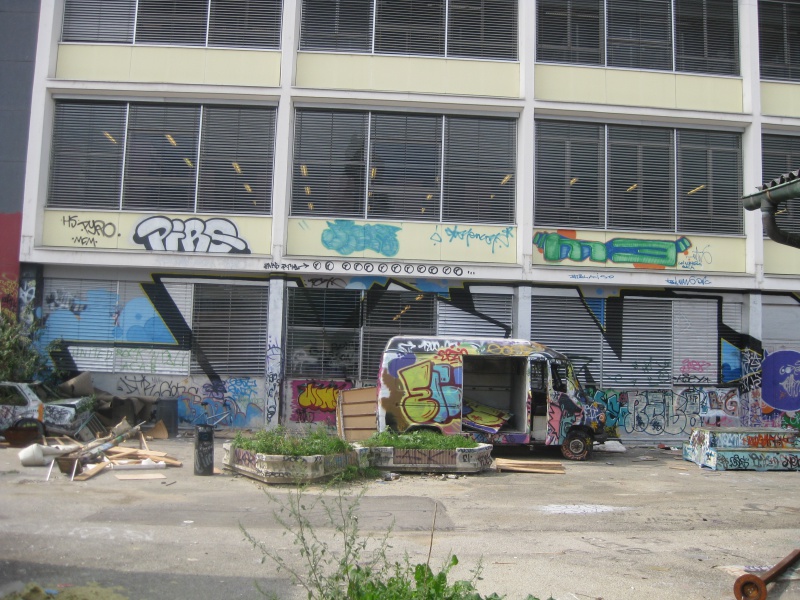 Fichier:2008-09-18 13-21-30.jpg