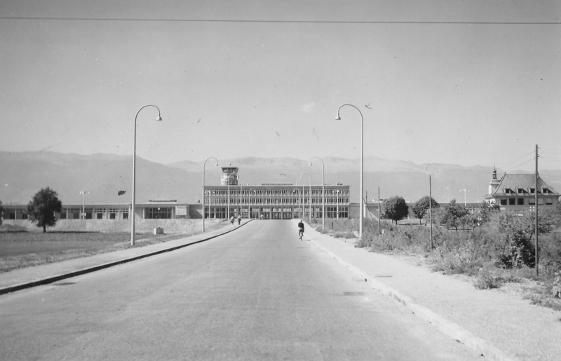Fichier:Cointrin 1949.jpg